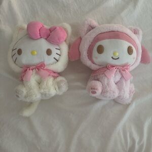 Hello Kitty + My Melody plushies
